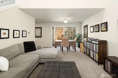 10262 NE 129th Lane Kirkland WA 98034