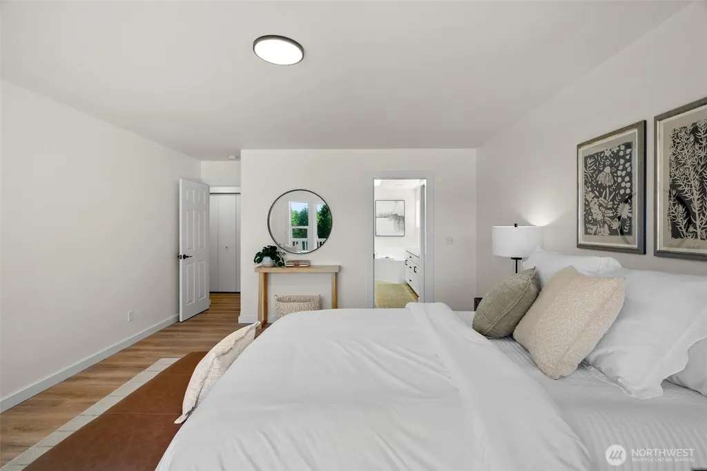 27581 Heavenly Place NE Kingston WA 98346