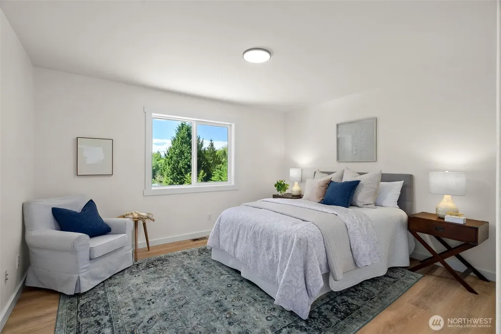 27581 Heavenly Place NE Kingston WA 98346