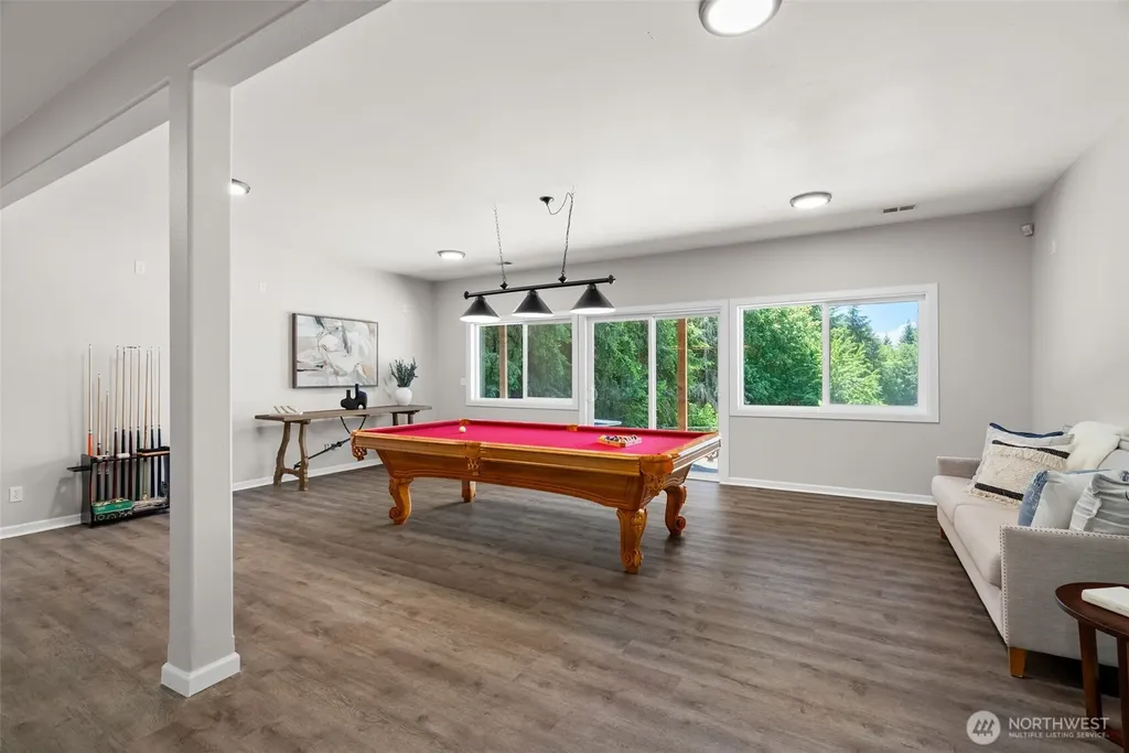 27581 Heavenly Place NE Kingston WA 98346