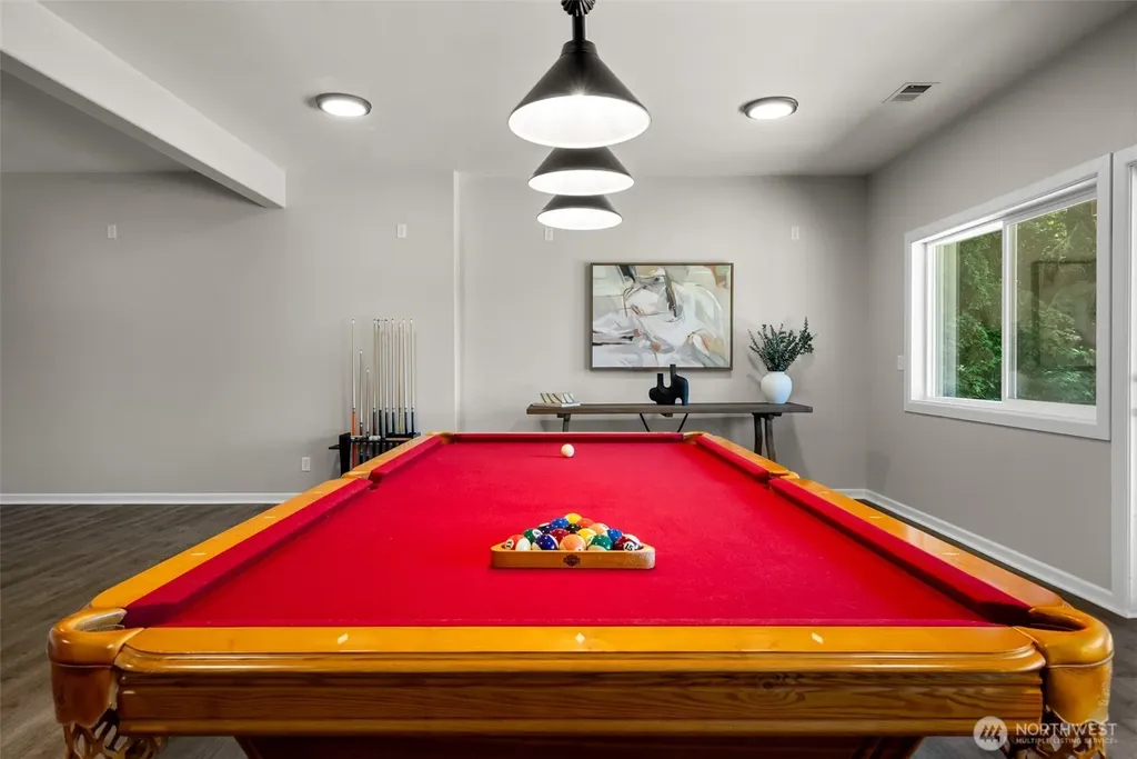 27581 Heavenly Place NE Kingston WA 98346