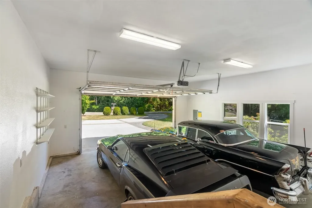27581 Heavenly Place NE Kingston WA 98346