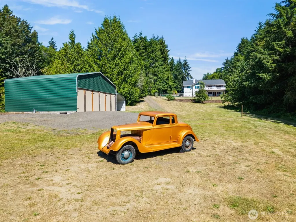 27581 Heavenly Place NE Kingston WA 98346