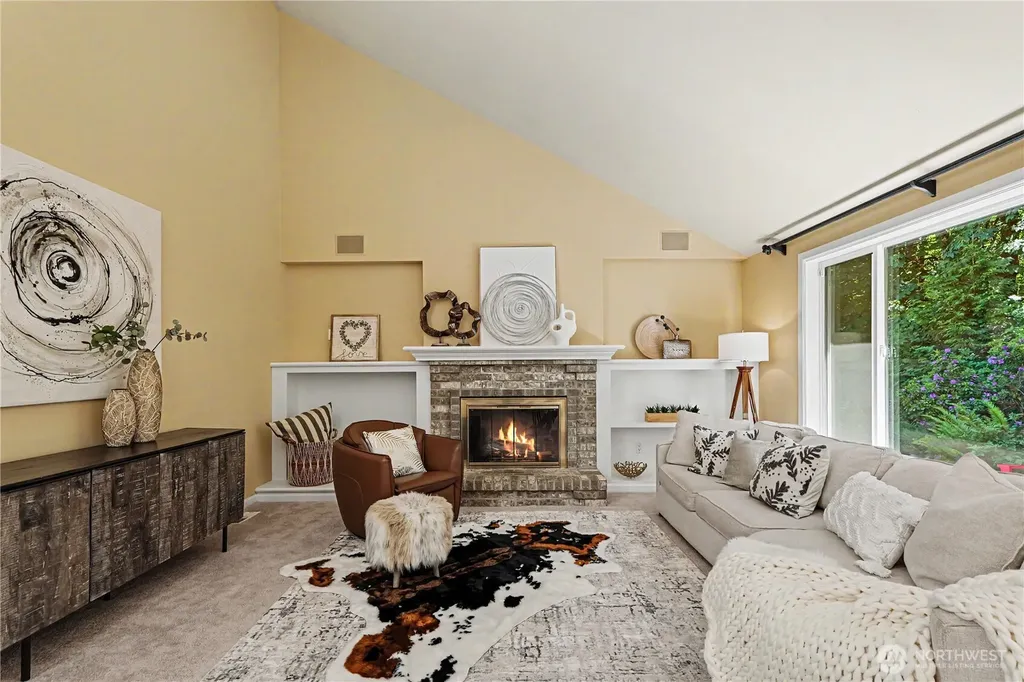 18055 NW Varese Court Issaquah WA 98027
