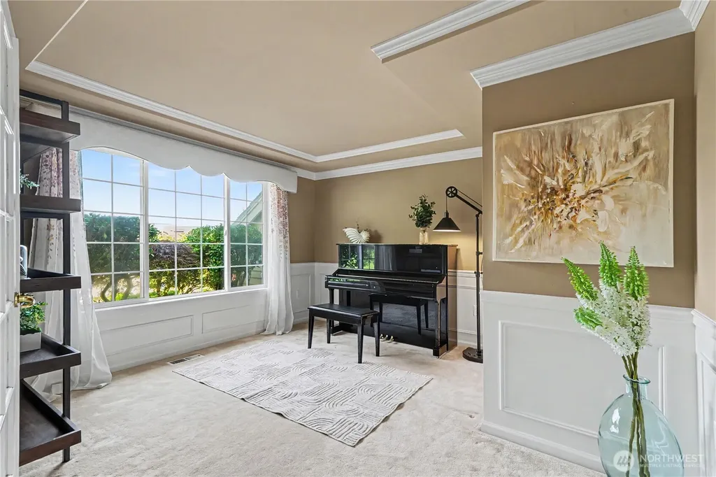 18055 NW Varese Court Issaquah WA 98027
