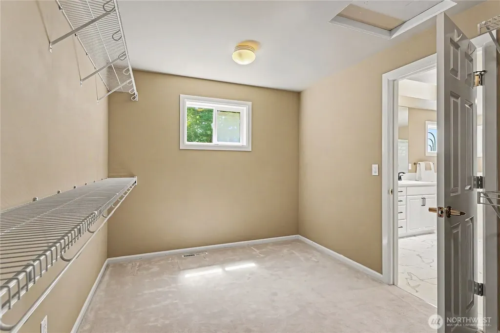 18055 NW Varese Court Issaquah WA 98027
