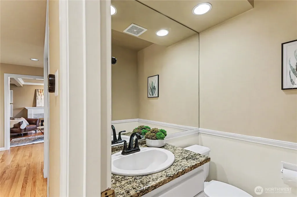 18055 NW Varese Court Issaquah WA 98027