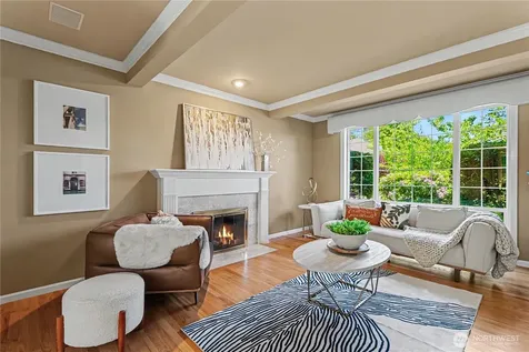18055 NW Varese Court Issaquah WA 98027