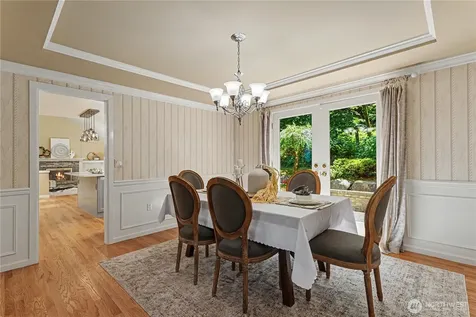 18055 NW Varese Court Issaquah WA 98027