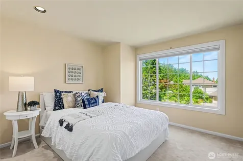 18055 NW Varese Court Issaquah WA 98027
