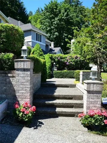 18055 NW Varese Court Issaquah WA 98027