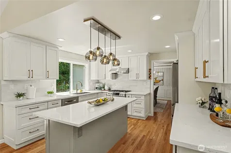 18055 NW Varese Court Issaquah WA 98027