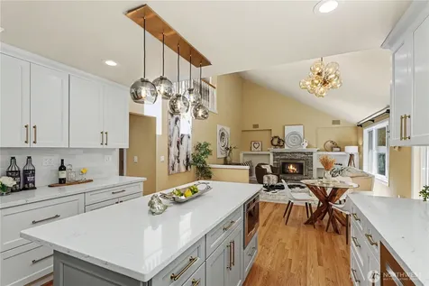 18055 NW Varese Court Issaquah WA 98027
