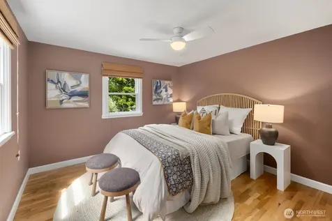 11205 Phinney Avenue N Seattle WA 98133