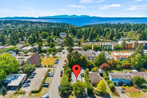 11205 Phinney Avenue N Seattle WA 98133