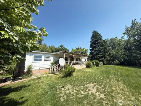 24 Hubbert Road Omak WA 98841