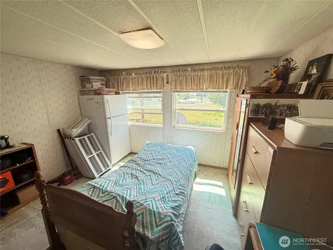 24 Hubbert Road Omak WA 98841