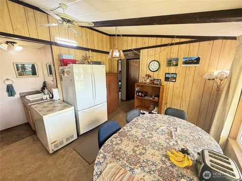 24 Hubbert Road Omak WA 98841
