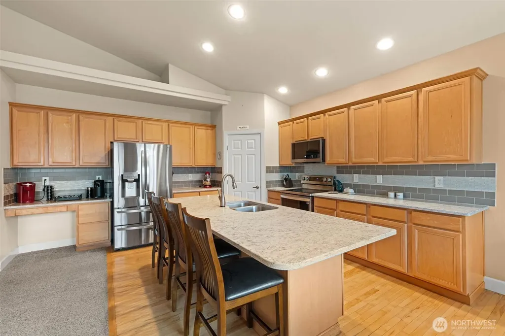 9304 229th Avenue E Buckley WA 98321