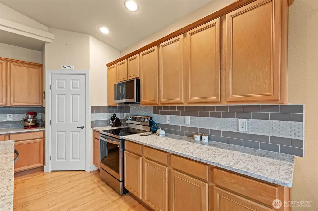 9304 229th Avenue E Buckley WA 98321
