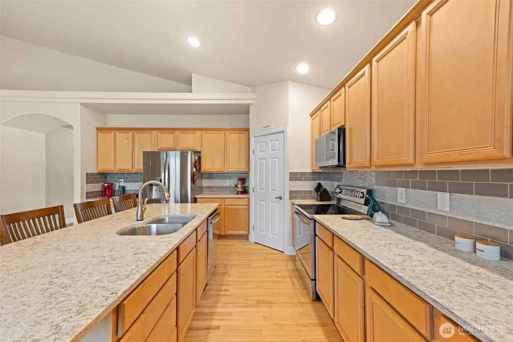 9304 229th Avenue E Buckley WA 98321