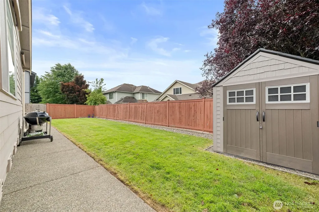 9304 229th Avenue E Buckley WA 98321