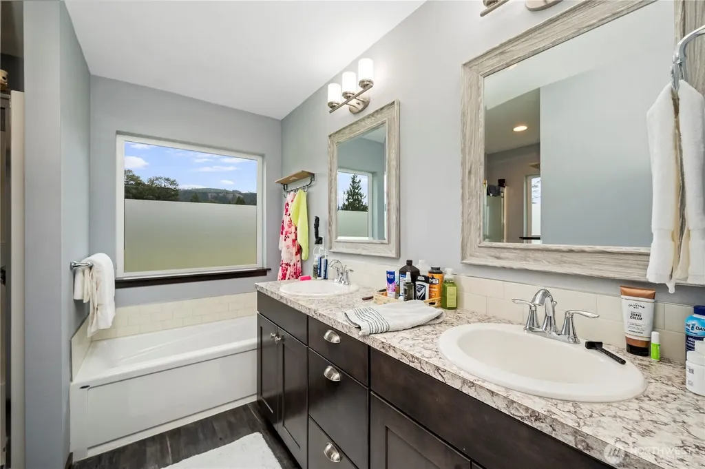 5049 Potter Road Deming WA 98244