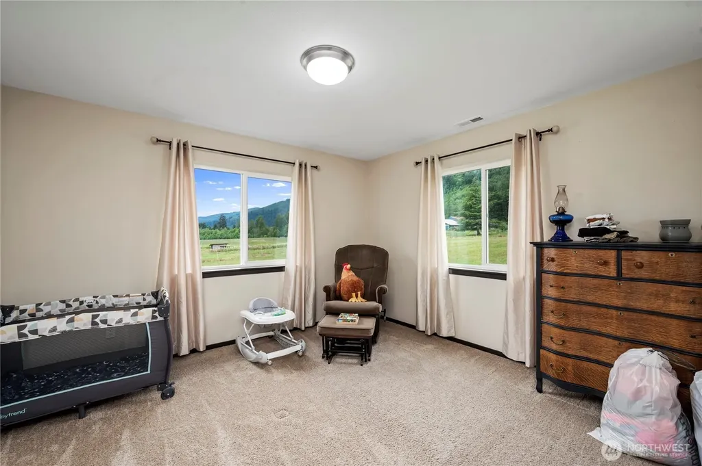 5049 Potter Road Deming WA 98244