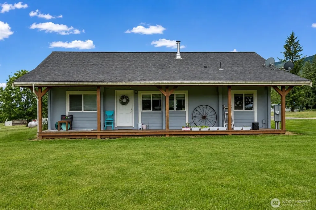 5049 Potter Road Deming WA 98244