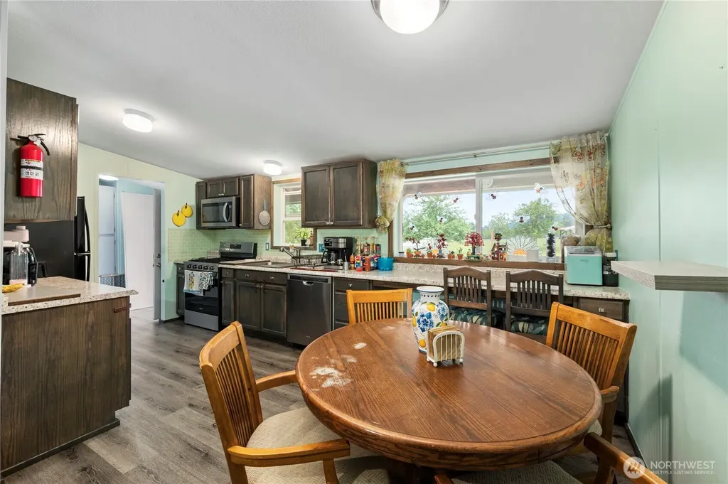 5049 Potter Road Deming WA 98244