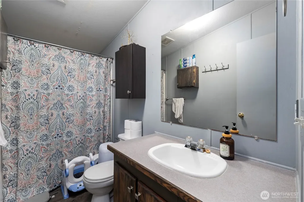 5049 Potter Road Deming WA 98244