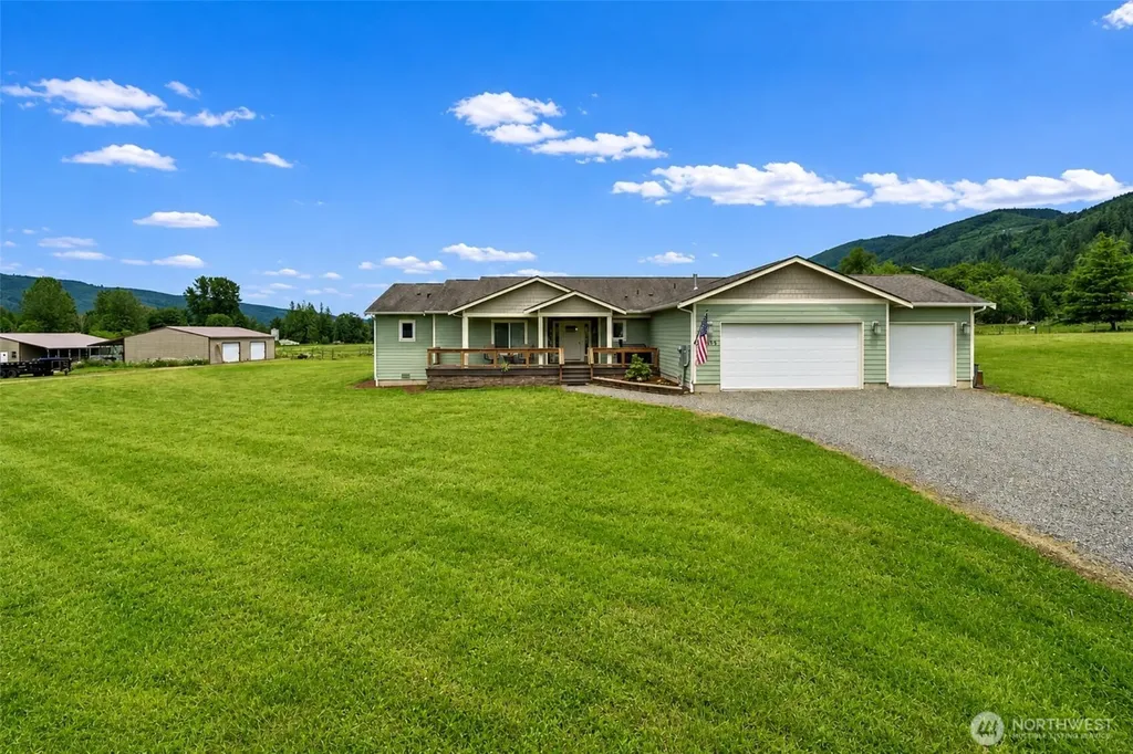 5049 Potter Road Deming WA 98244