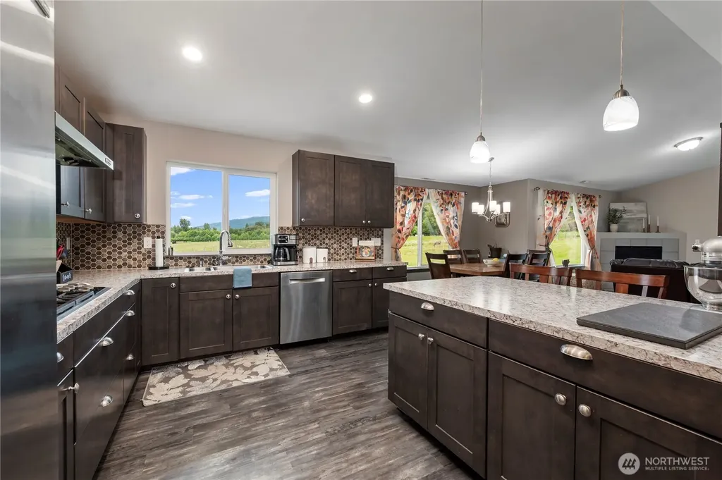 5049 Potter Road Deming WA 98244