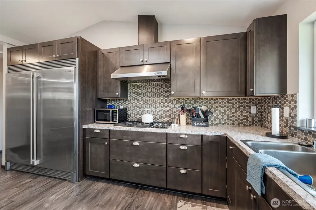 5049 Potter Road Deming WA 98244