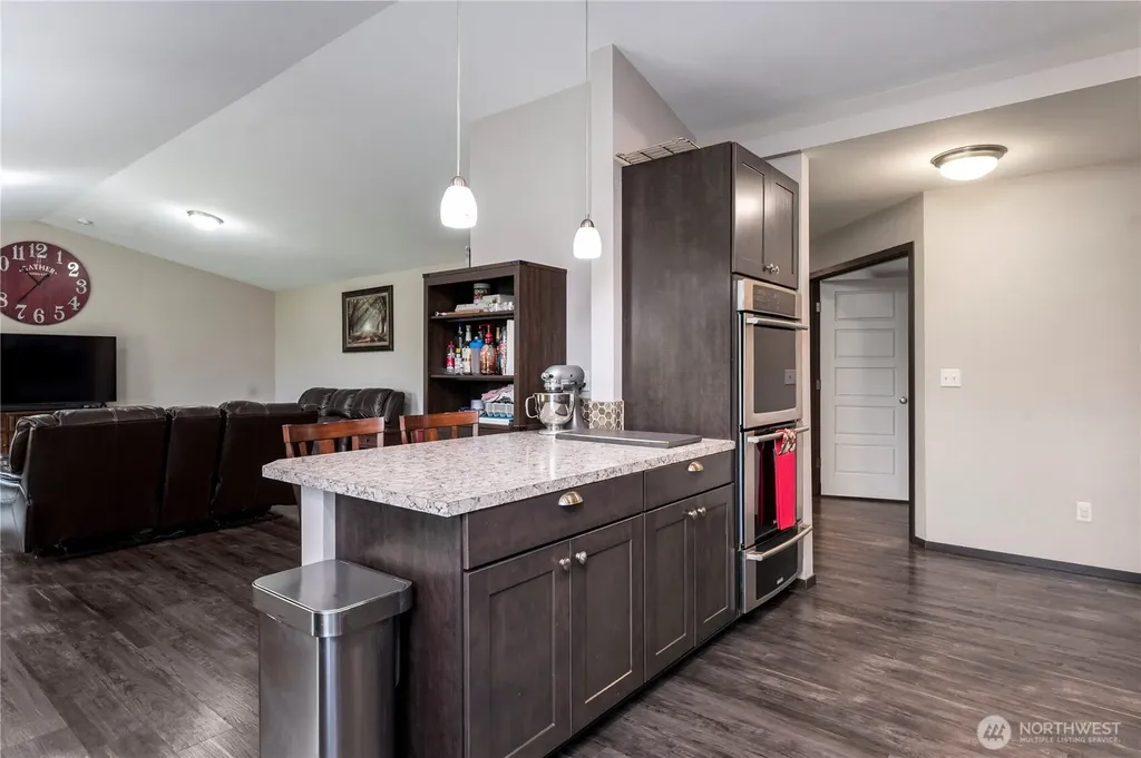 5049 Potter Road Deming WA 98244