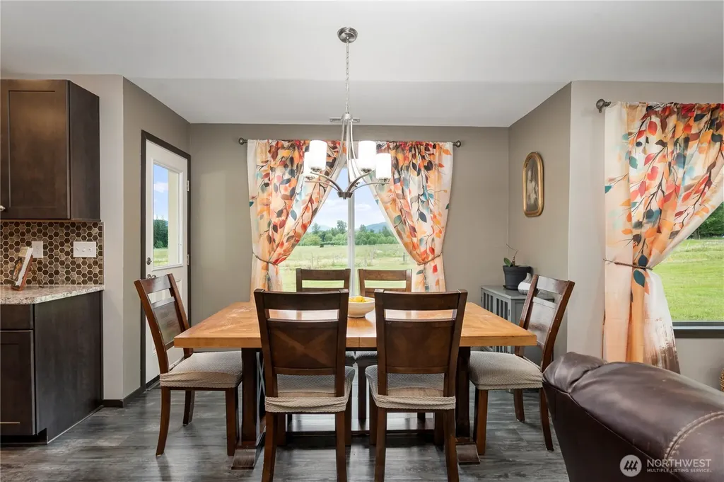 5049 Potter Road Deming WA 98244