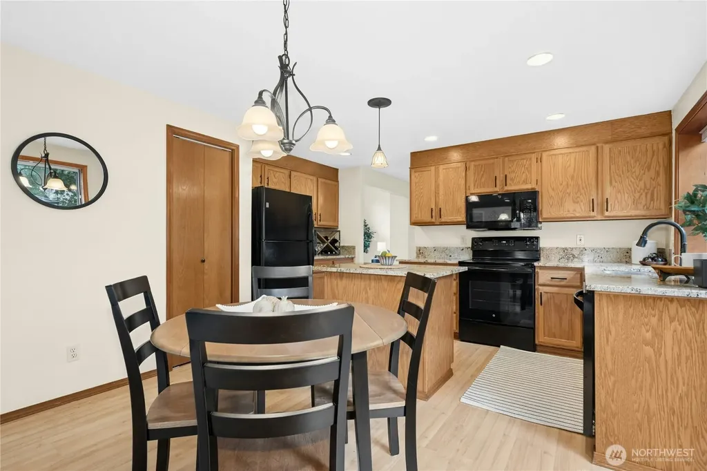 5507 James Avenue SE Auburn WA 98092