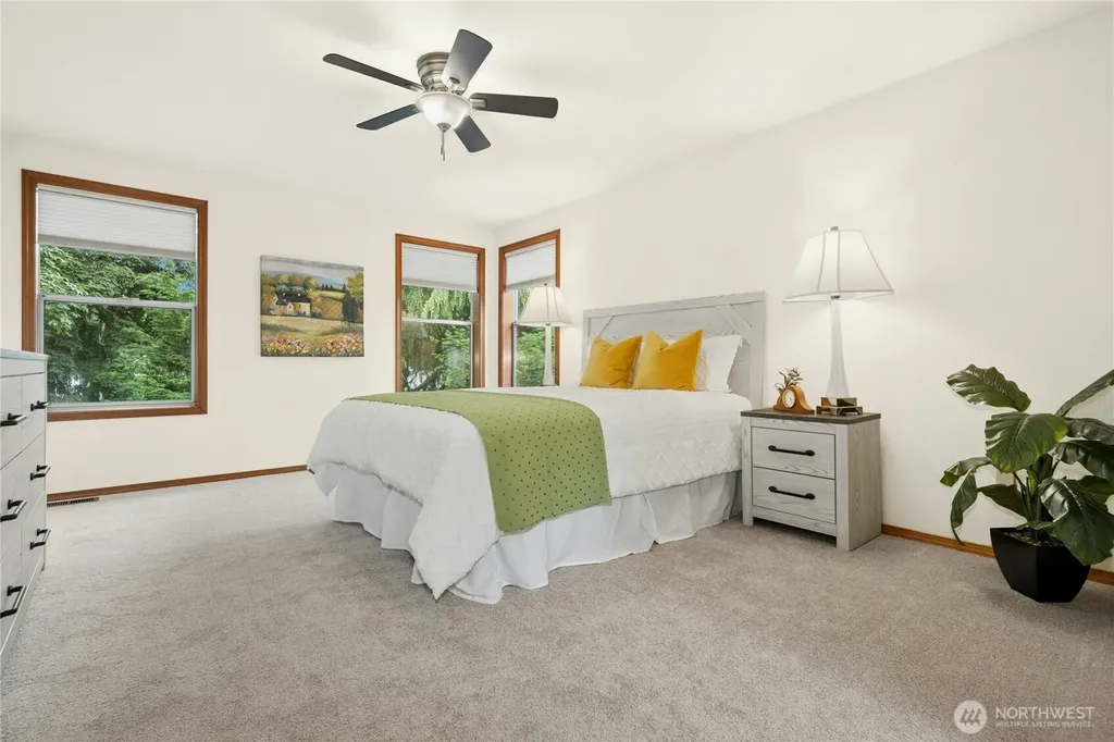 5507 James Avenue SE Auburn WA 98092