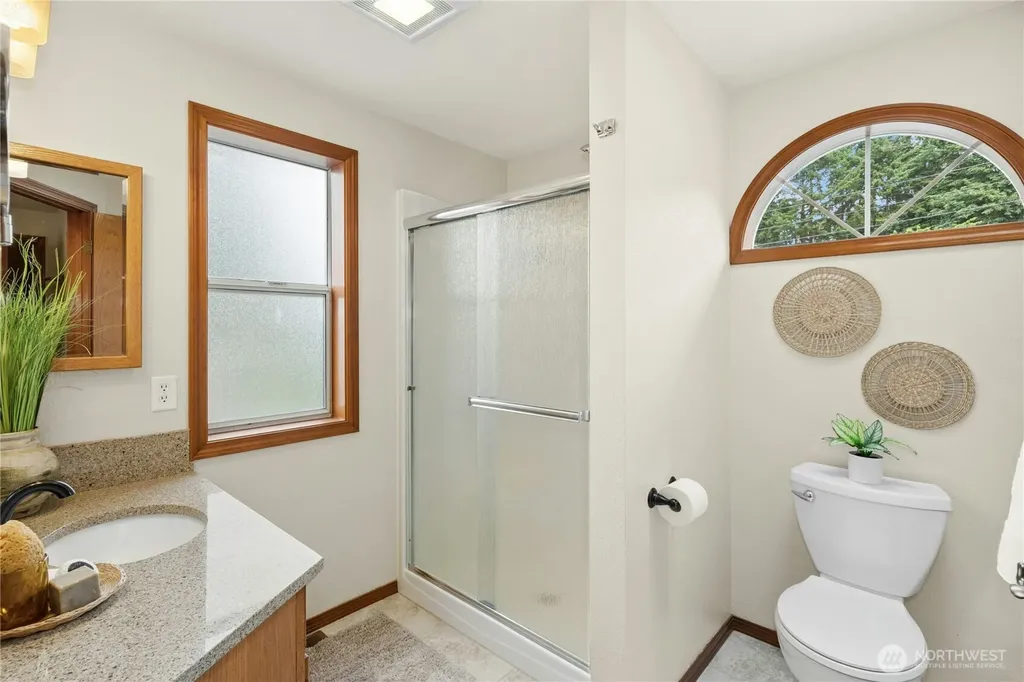 5507 James Avenue SE Auburn WA 98092