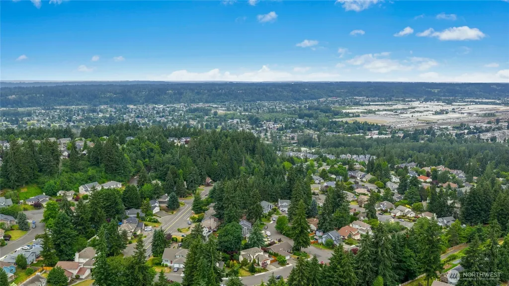 5507 James Avenue SE Auburn WA 98092