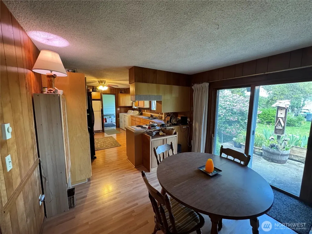402 W Maple Sequim WA 98382
