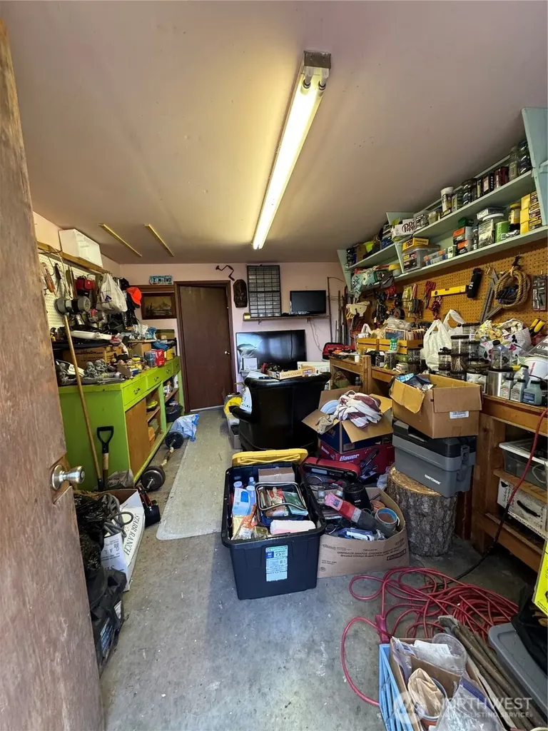 402 W Maple Sequim WA 98382