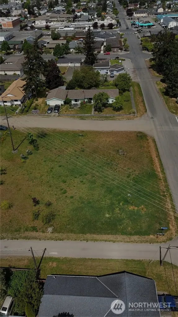 402 W Maple Sequim WA 98382