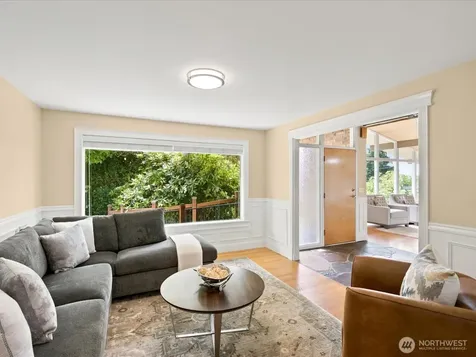 10222 NE 198th Street Bothell WA 98011