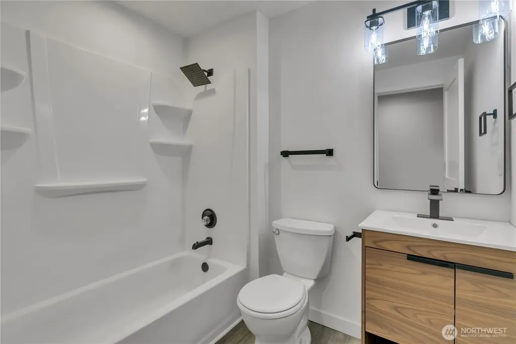 21720 SE 237th Street Maple Valley WA 98038