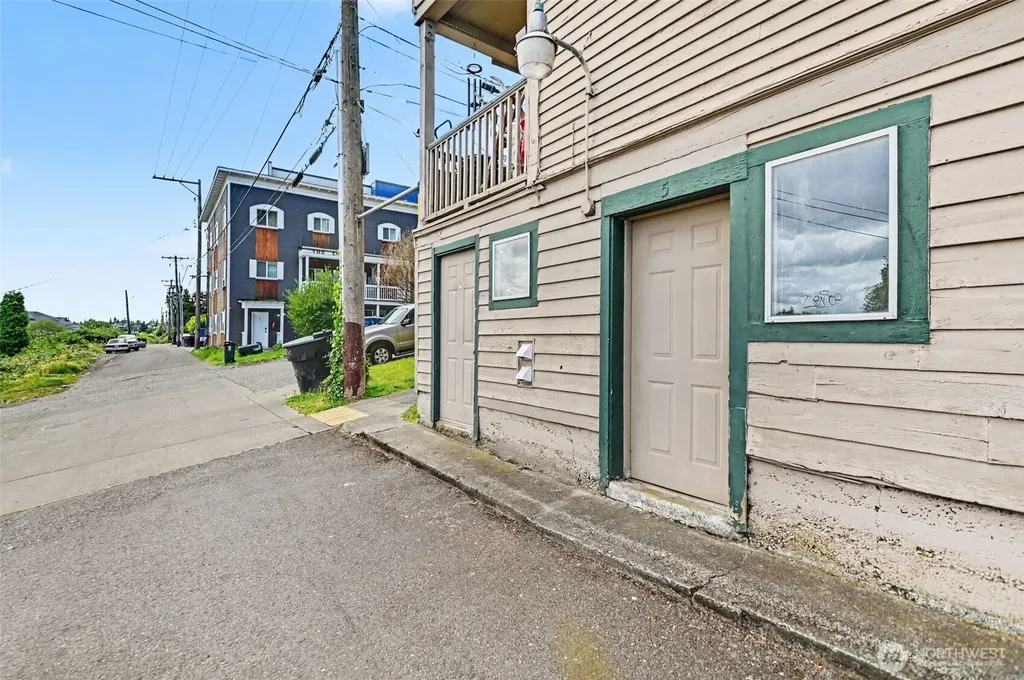 611 S 18th Street Tacoma WA 98405