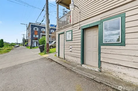 611 S 18th Street Tacoma WA 98405