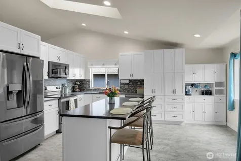 7425 3rd Drive W Everett WA 98203
