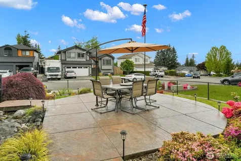 7425 3rd Drive W Everett WA 98203