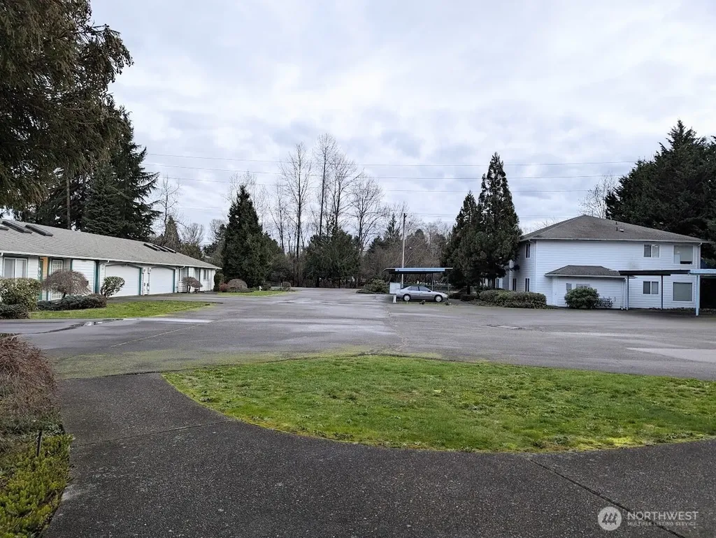 2007 99th Street E Tacoma WA 98445